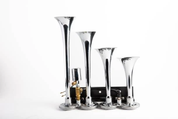 Viking Horns V003A four chrome trumpets of graduated length shown upright, with solenoid valve